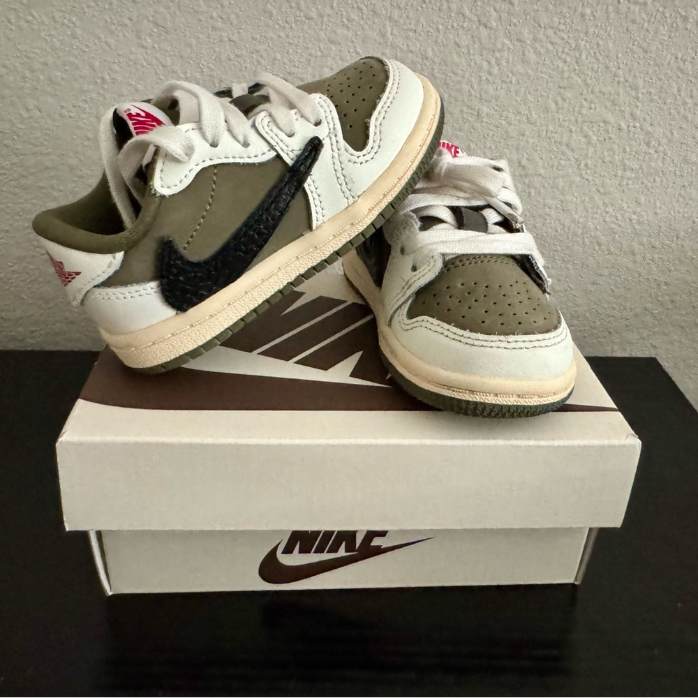 Cactus Jack Jordan’s children’s size 5